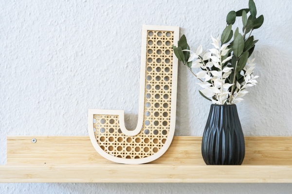 Buchstabe rattan